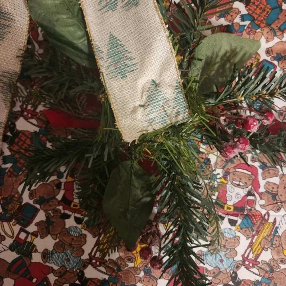 Christmas Poinsettia Door Swag Red Floral Pine Cone Berry Wreath Accent‎